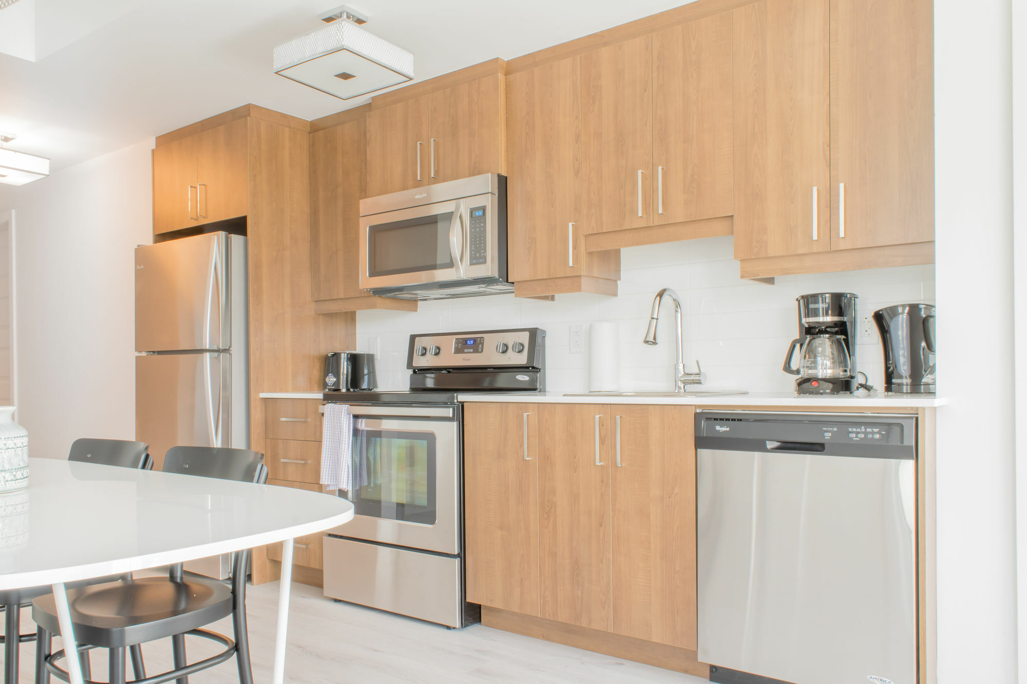 Apartament Sunny 2Br In Festival Quarter By Sonder Montreal Zewnętrze zdjęcie