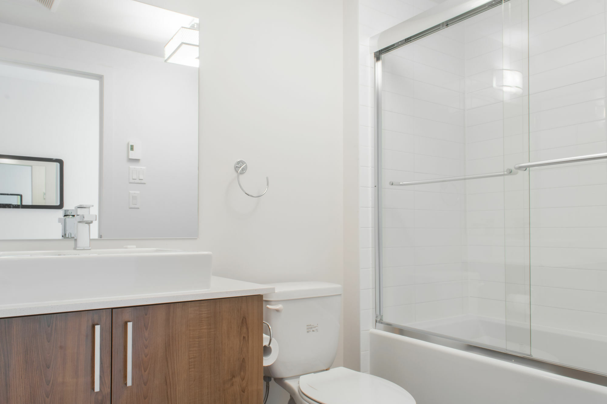 Apartament Sunny 2Br In Festival Quarter By Sonder Montreal Zewnętrze zdjęcie